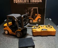 Sealed 1:64 RC Forklift Truck Pallet Accessories