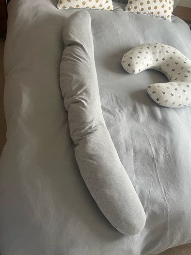 pregnancy and feeding pillows