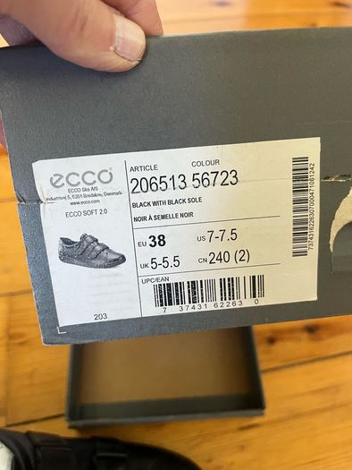 Ecco black leather adjustable strap shoes
