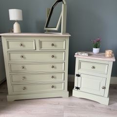 Stunning up styled sage green bedroom set
