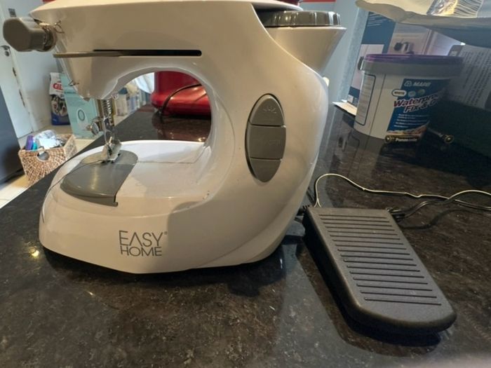 Free mini sewing machine