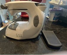 Free mini sewing machine