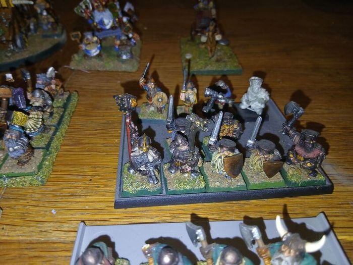 Old Warhammer Dwarf Army
