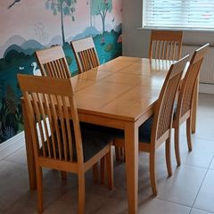 Extendable Solid Maple Dining Table & 6 Chairs