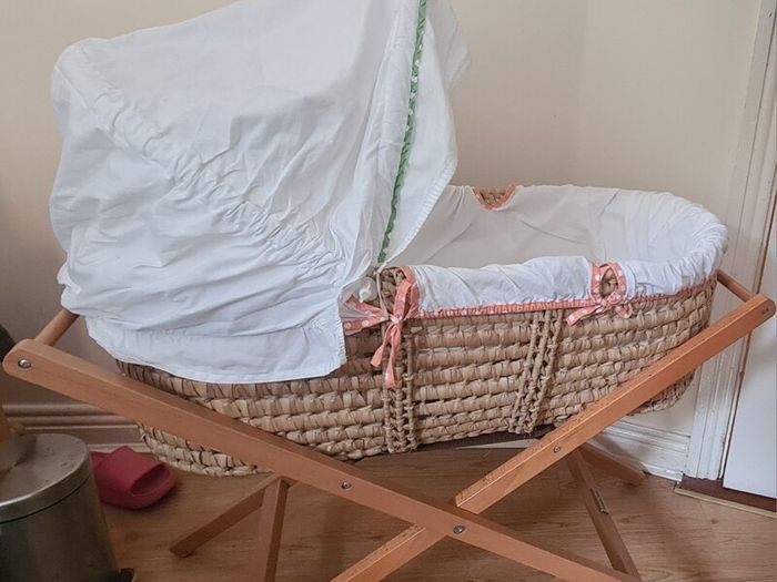 Mamas and Papas Moses Basket