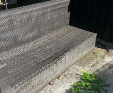 Ratten sofa