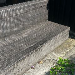 Ratten sofa