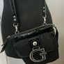 guess crossbody bag Image 3