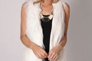 BNWT white Miss Unique London long line faux fur gilet /sleveless jacket size UK16 EU44