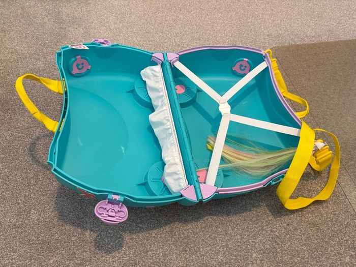 trunki ride on suitcase kids