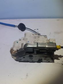 AUDI A4 B8 Front Right Drivers Side Door Lock Latch