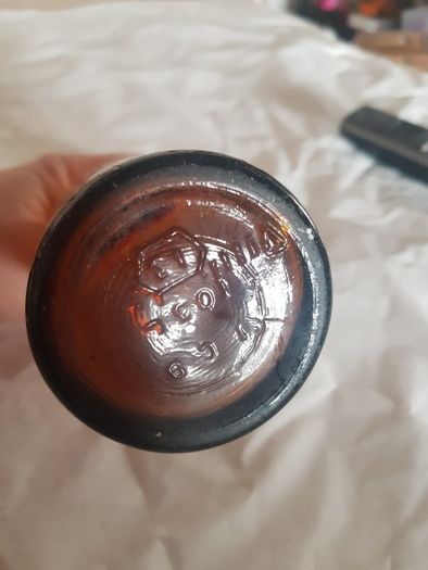 kilarney mineral water company bottle ,very good condition,,collectors item, buyer collects or pays postage  .thank you,