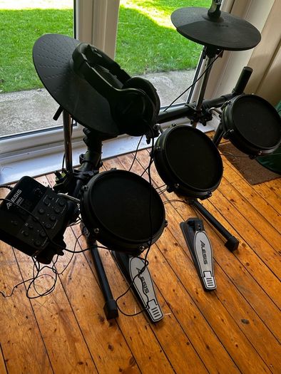 electric drum kit