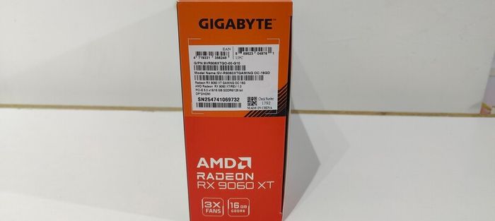 Gigabyte Gaming AMD Radeon RX 9060 XT OC ICE 16GB Graphics Card