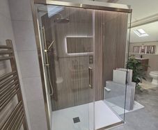 Crosswater optix 10 1400x800 brushed brass slider with side panel