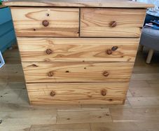 Chest of drawers