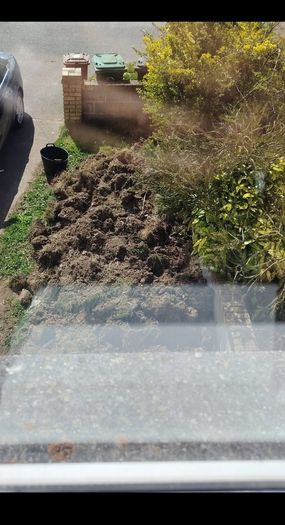 soil 4 tonne approx