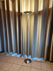freestanding lamp