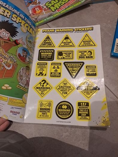 beano and dandy comic annuals and specials