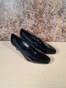Womens Footglove wider fit shoes slip on mid heel Size UK 4.5 EU 37