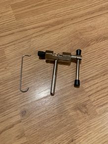 Bike chain cutter, chain breaker