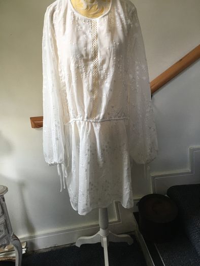H&M embroidered dress, new, size M