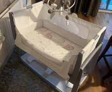 Snuzpod with mattress (x2) and Mobile