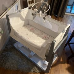 Snuzpod with mattress (x2) and Mobile