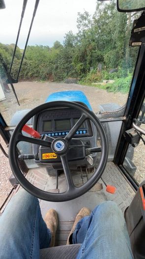 New Holland 8360