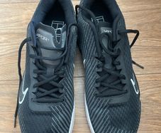 Nike Vapor 11 tennis size 9