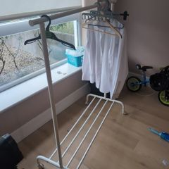 clothes rail