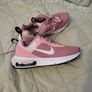 Pink Nike Air Max Image 3