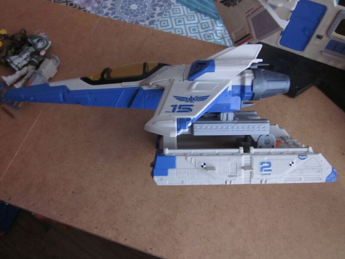 Disney Lightyear Ultimate Star Command Base Playset/Additions