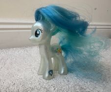 My Little Pony Explore Equestria Coloratura approx. 3" Used Haf if her tail is CUT Please see photos