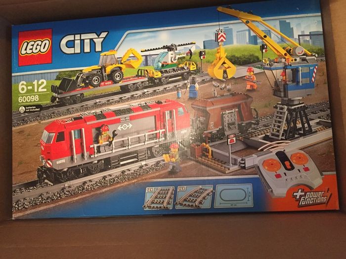 lego city heavy-haul red train 60098