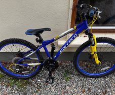 Carrera Blast Junior mountain bike 24" Wheel