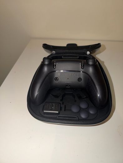 ps5 dualsense edge - pro controller