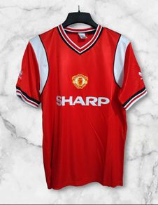 Man Utd ( Retro / Mc Grath 5 ) Jersey , Size M .