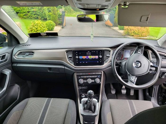 Volkswagen T-Roc 2019