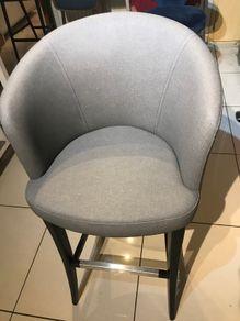 Bar stool