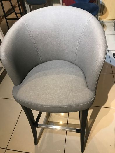 Bar stool