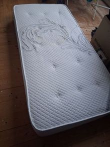 Single mattress