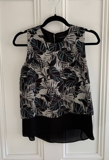 Ladies Tops - 2 for 10 Euro - Size 8 or Size 10