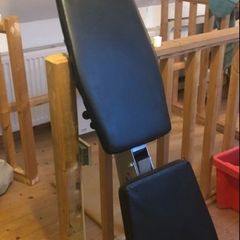 Weight bench