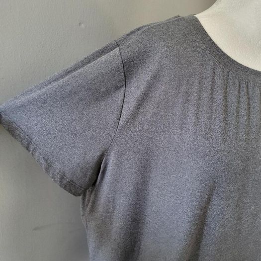 Velocity grey t-shirt, Size 2X / 20