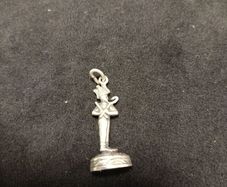 Vintage 900 silver pharaoh-shaped pendant