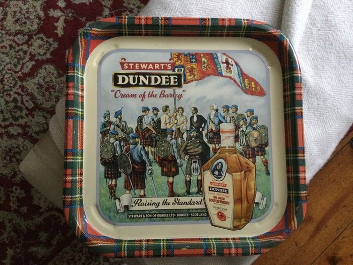 Vintage Scottish tray with scenes from Dundee. Old Scots Whiskey from Dundee.