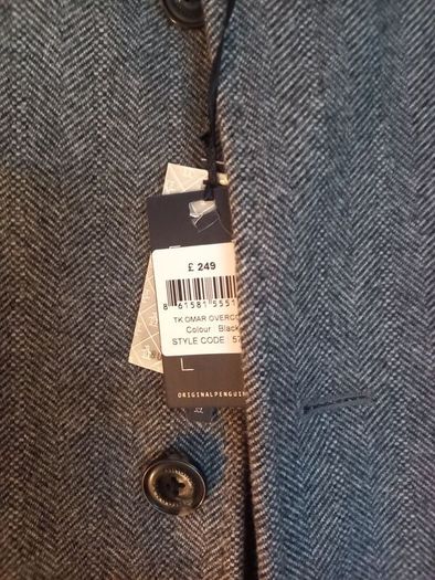 Penguin Tweed Coat, new, size large. 42R.
