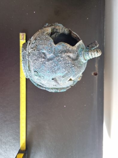 Fish tank ornament Divers helmet
