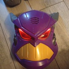 zurg voice recording mask and eyes light up